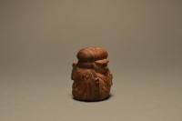 http://www.arturmoser.de/files/gimgs/th-30_first school day, 2018, Walnussholz, 4 x 3 x 2,7 cm _v2.jpg